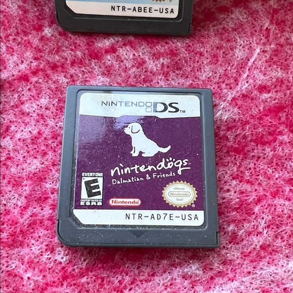 Nintendo DSi Bundle new condtion - Picture 9 of 13